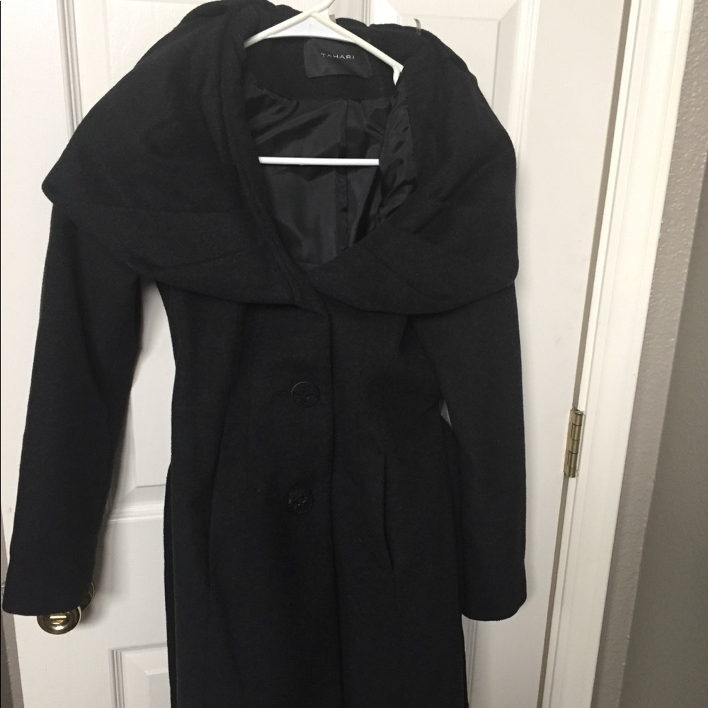 Tahari charcoal coat EUC